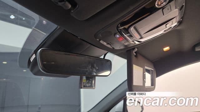 Kia K5 2023 — Photo 3/32