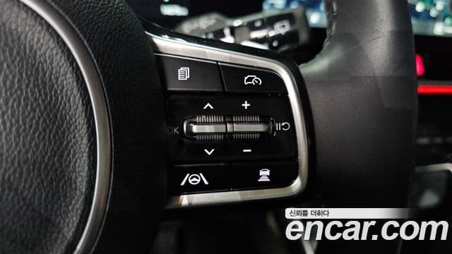Kia Carnival 2024 — Şəkil 16/20