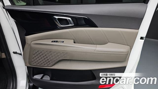 Kia Carnival 2024 — Photo 12/32