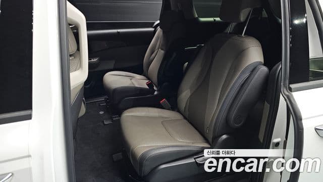 Kia Carnival 2024 — Photo 6/32