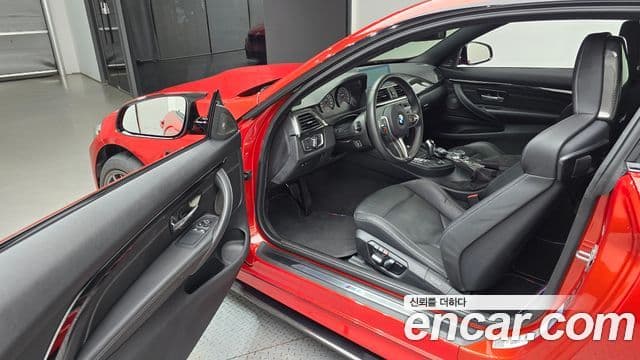 BMW M4 2018 — Şəkil 10/20