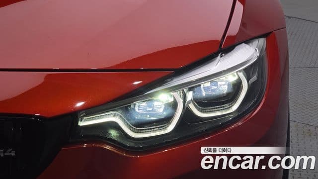 BMW M4 2018 — Photo 27/30