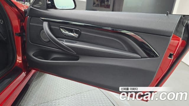 BMW M4 2018 — Photo 25/30