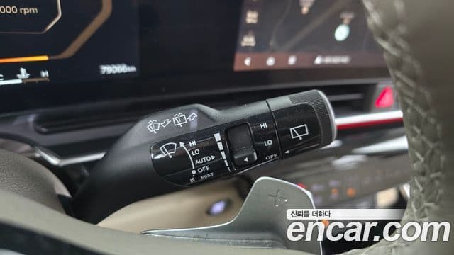 Kia Carnival 2024 — ფოტო 19/20