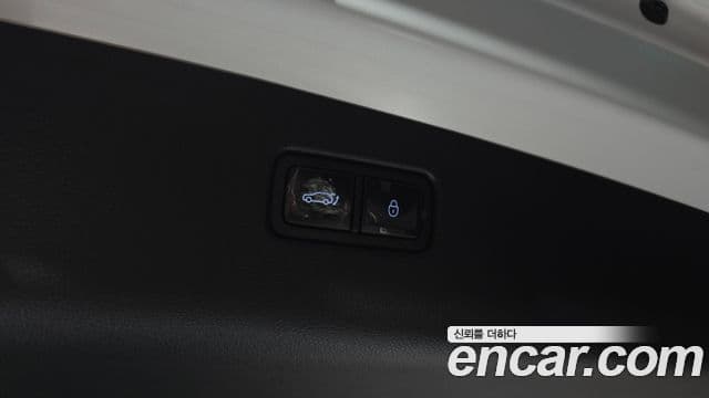 Genesis GV70 2023 — фото 20 из 20
