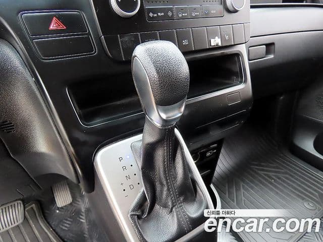 Hyundai Staria 2021 — Şəkil 11/20