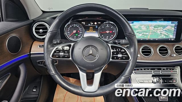 Mercedes-Benz E-Class 2020 — Şəkil 14/20
