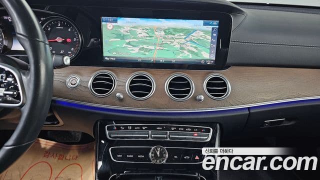 Mercedes-Benz E-Class 2020 — Şəkil 15/20