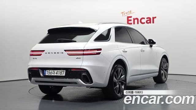 Genesis GV70 2022 — Şəkil 2/20