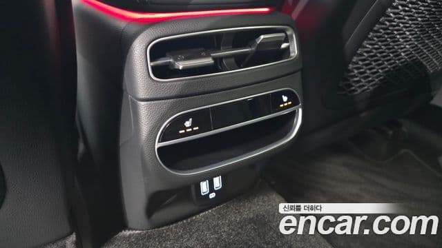 Genesis GV70 2022 — Şəkil 19/20