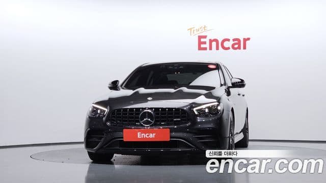 Mercedes-Benz E-Class 2022 — ფოტო 3/20