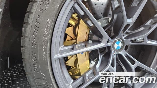 BMW M4 2025 — Photo 22/34