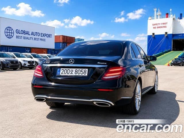 Mercedes-Benz E-Class 2019 — Şəkil 16/20