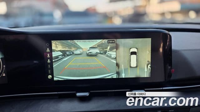 Kia Carnival 2023 — фото 17 из 17
