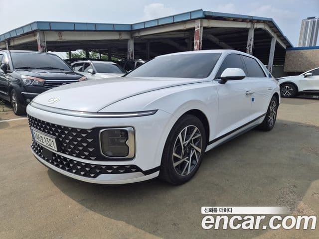 Hyundai Grandeur 2023 — ფოტო 2/20