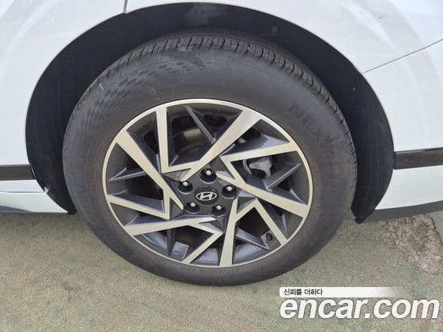 Hyundai Grandeur 2023 — ფოტო 6/20