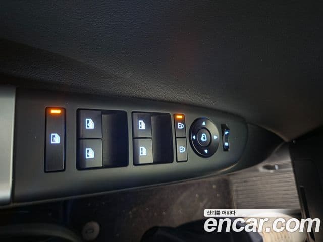 Hyundai Grandeur 2023 — ფოტო 14/20