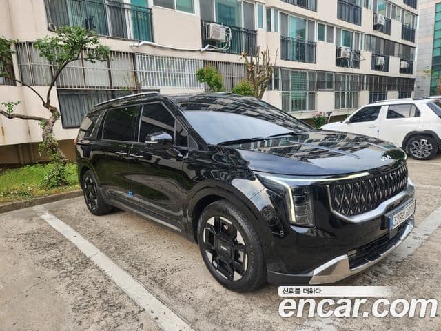 Kia Carnival 2025 — ფოტო 2/20