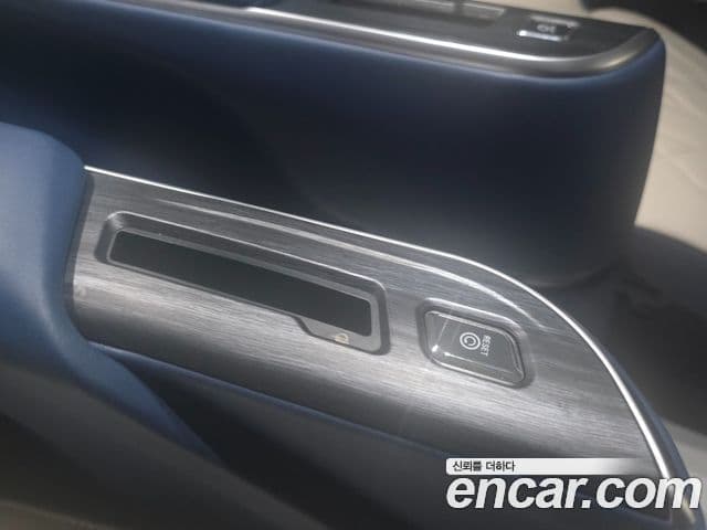 Kia Carnival 2025 — ფოტო 13/20