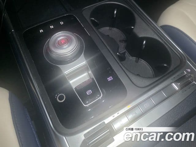 Kia Carnival 2025 — ფოტო 17/20