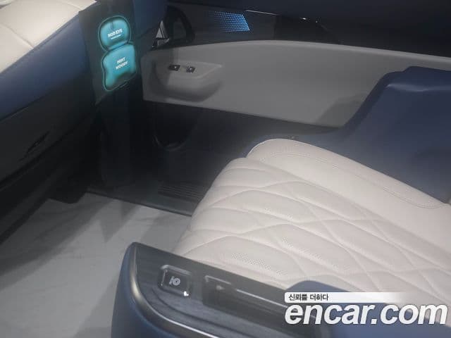 Kia Carnival 2025 — ფოტო 18/20