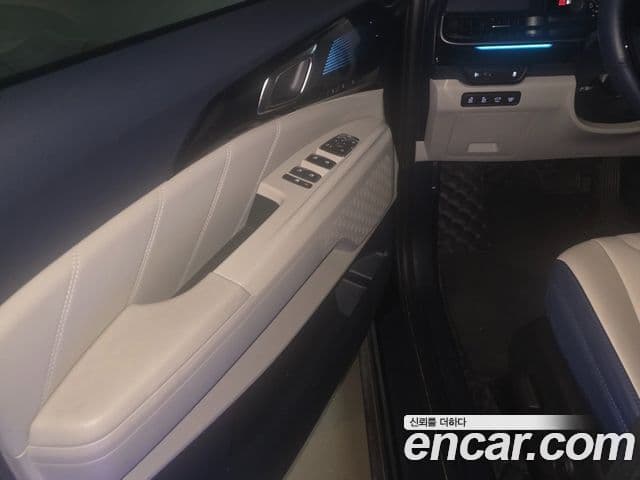 Kia Carnival 2025 — фото 20 из 20