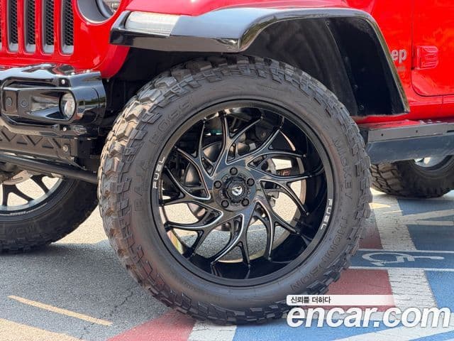 Jeep Wrangler 2021 — Şəkil 14/20