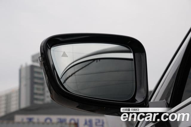 BMW 5 Series 2023 — ფოტო 4/20
