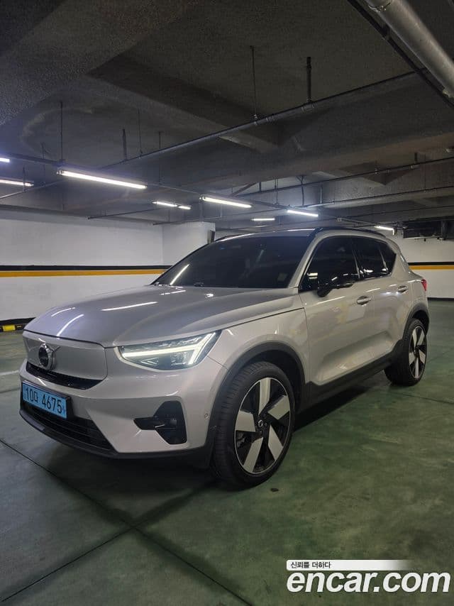 Volvo XC40 Recharge 2023 — Şəkil 1/10