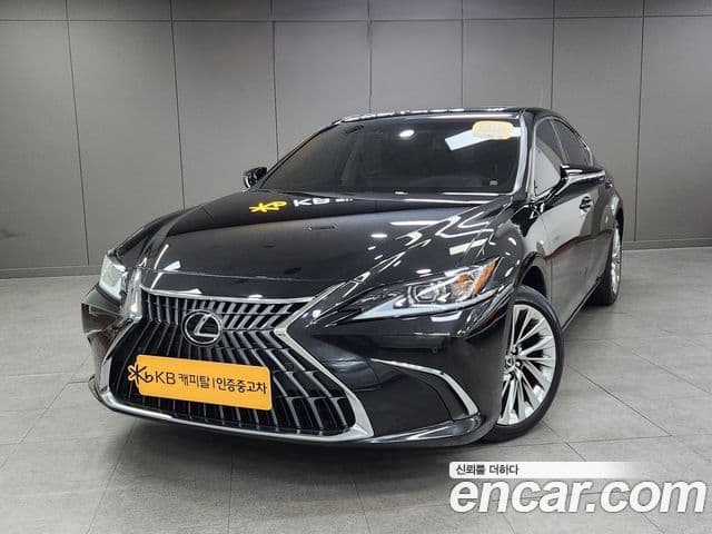 Lexus ES300h 2023 — Şəkil 10/20