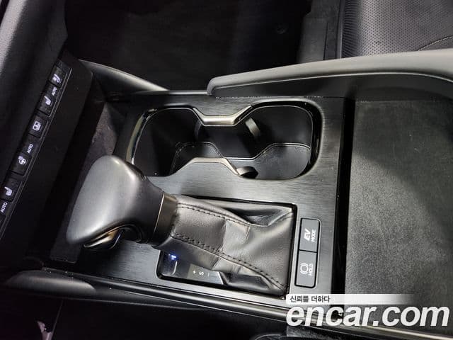 Lexus ES300h 2023 — фото 12 из 20