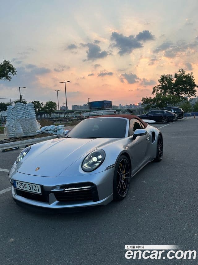 Porsche 911 2021 — Şəkil 10/20