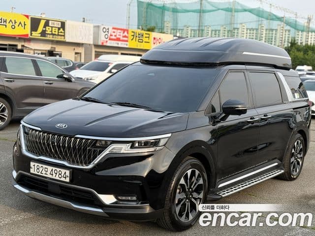 Kia Carnival 2021 — ფოტო 9/20