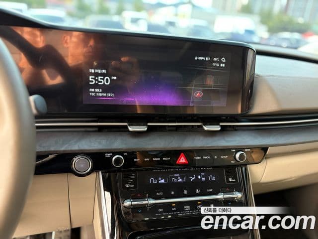 Kia Carnival 2021 — ფოტო 11/20