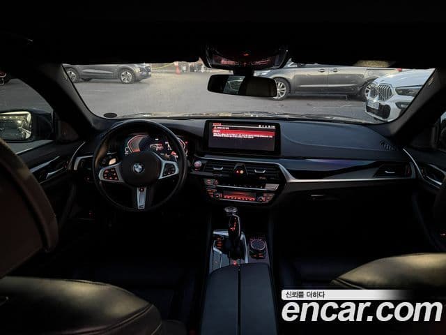 BMW 5 Series 2022 — Şəkil 15/17