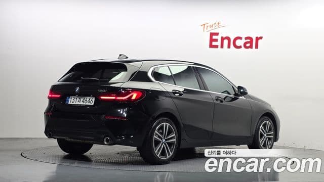 BMW 1 Series 2021 — Şəkil 2/20