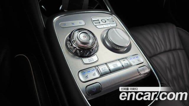 Genesis G90 2023 — Şəkil 9/20