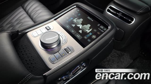 Genesis G90 2023 — Şəkil 19/20