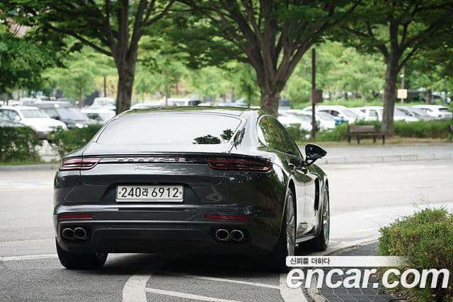 Porsche Panamera 2020 — Photo 8/16