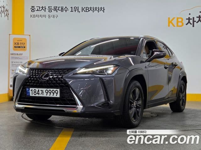 Lexus UX250h 2023 — ფოტო 1/20