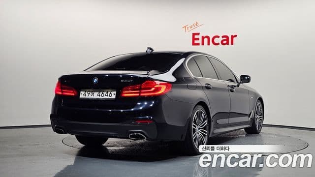 BMW 5 Series 2019 — Şəkil 2/20