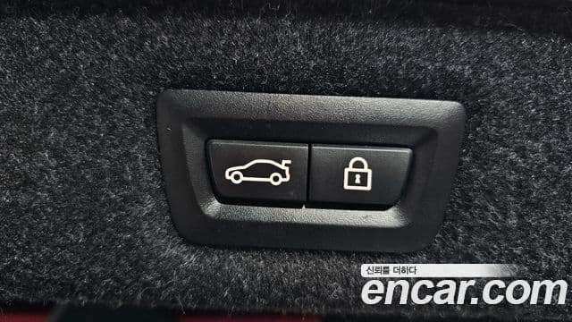 BMW 5 Series 2019 — Şəkil 18/20