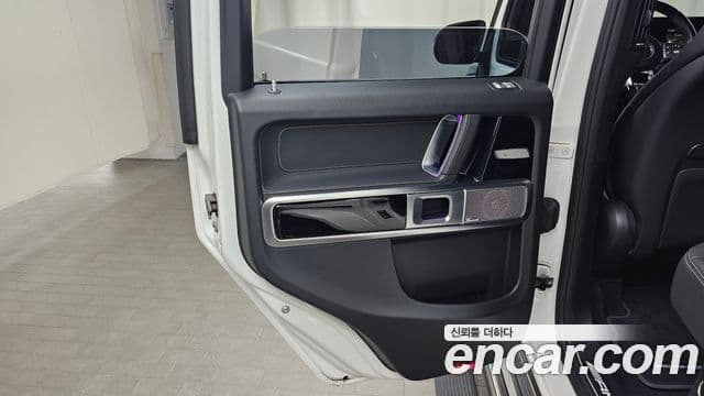Mercedes-Benz G-Class 2021 — Photo 3/30