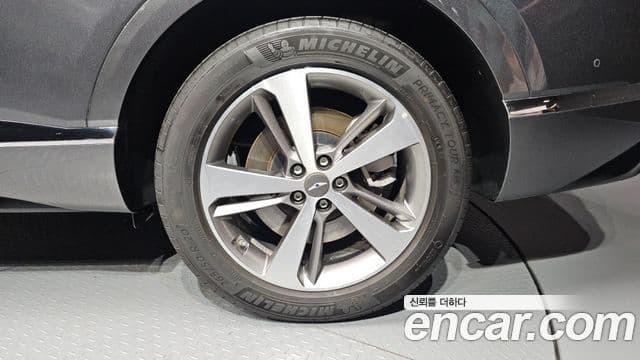 Genesis GV80 2021 — Photo 23/34