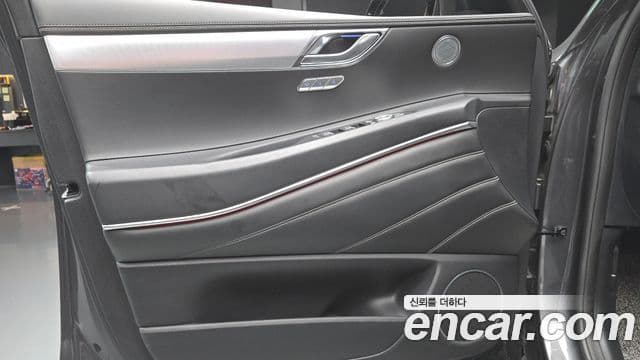 Genesis GV80 2021 — Photo 12/34