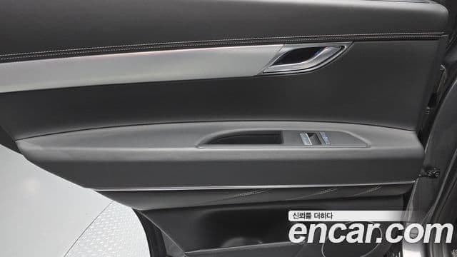 Genesis GV80 2021 — Photo 29/34