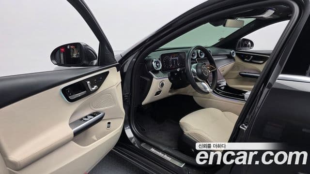 Mercedes-Benz C-Class 2022 — фото 10 из 20