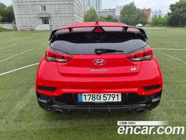 Hyundai Veloster 2020 — Фото 6/20