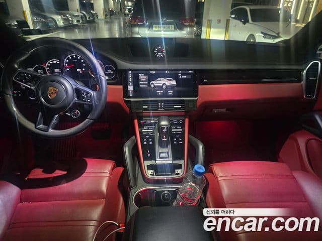 Porsche Cayenne 2020 — Photo 5/9
