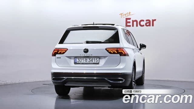 Volkswagen Tiguan Allspace 2023 — ფოტო 4/20